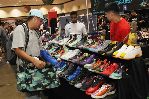 sneaker con 2024 los angeles.